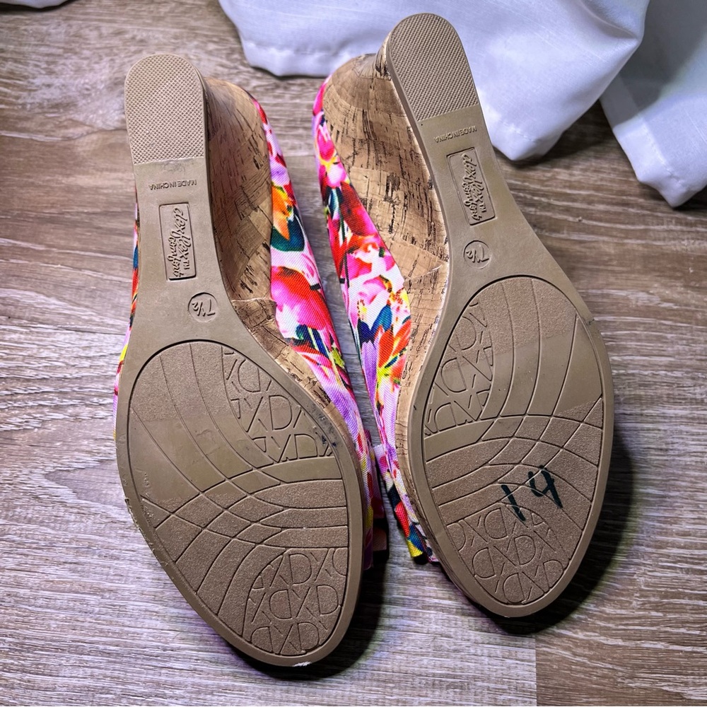 Dexflex Comfort Pink Floral Wedges - Picture 6 of 6